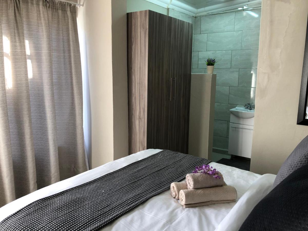 The Lavender Guesthouse Kroonstad Zewnętrze zdjęcie